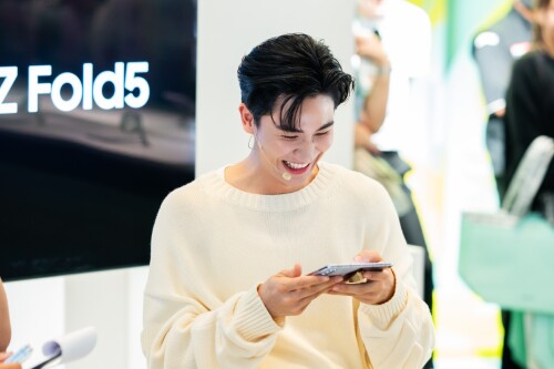 Samsung-Fanmeet-at-Galaxy-OPEN-MARKET-8.jpeg