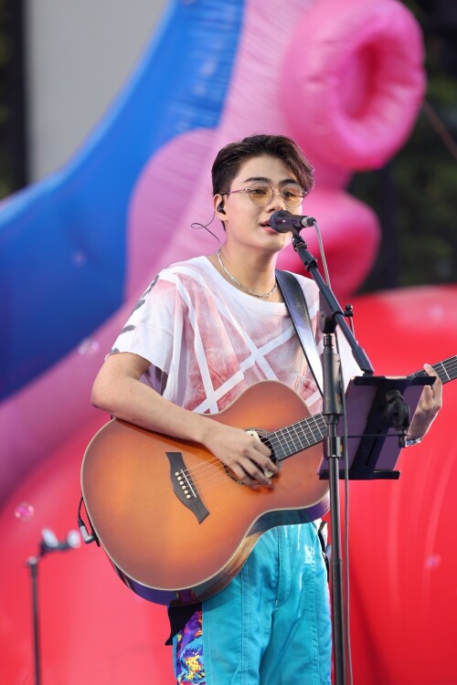Yesindeed--Siam-Paragon-Ultrasonic-Water-Festival-2024-Songkran-Lobster-Wonderland-by-Philip-Colbert-31795a2d0e262202d.jpeg