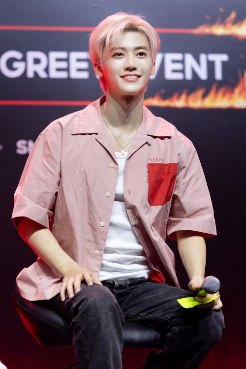 JAEMIN_Meet--Greet2fb2b6724f6cb539.jpg