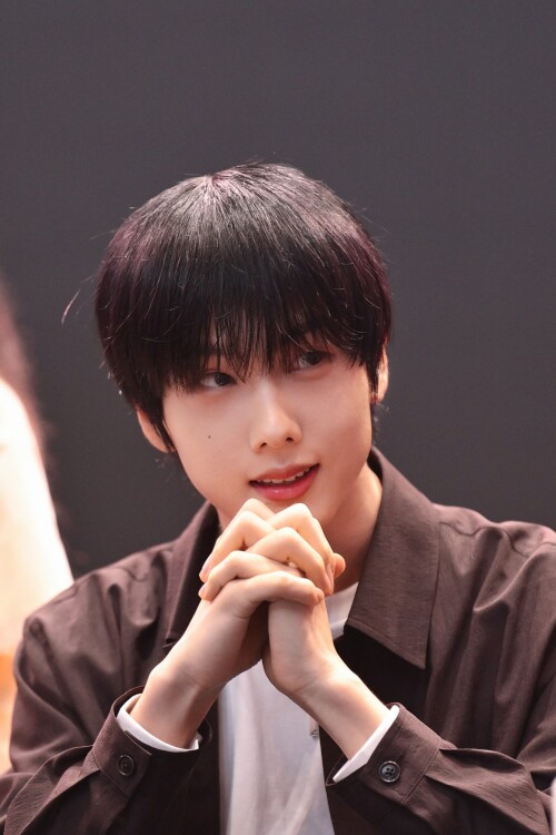 JISUNG_Fansign-1e3d0c83f3edd6f69.jpg