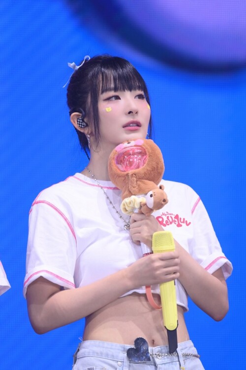 SEULGI--4-2024-Red-Velvet-FANCON-TOUR-HAPPINESS-My-Dear-ReVe1uv-in-BANGKOKf7041a3668c38ccf.jpg