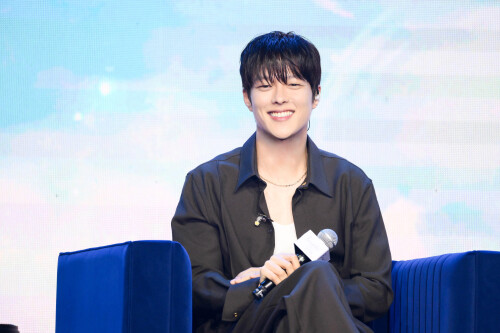 JKY4_0d5e80f190cc3900a.jpg