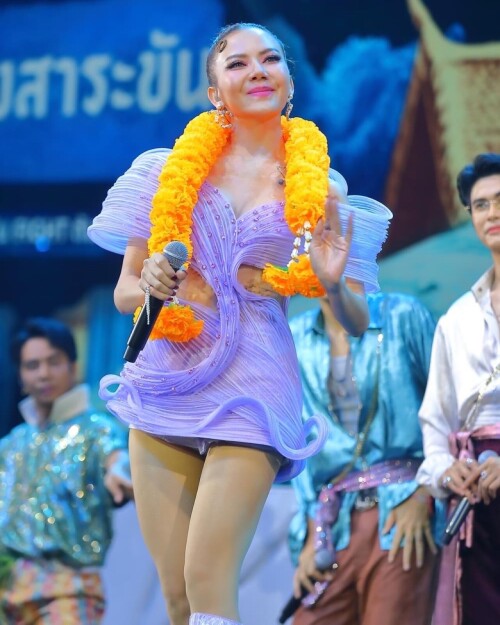 -FIGHT--VARIETY-CONCERT-2-11-1285122a784c994e1.jpg
