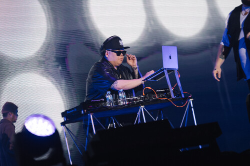 DJ-10c907522456bfa1b.jpg